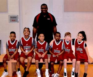 Edward is pictured with his four to six year old team from L-R:  Jalyn, Addison, Kevin, Kane, Payton and Ruby